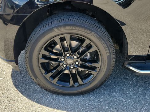 Used 2022 Ford Expedition Max XLT RWD image 6