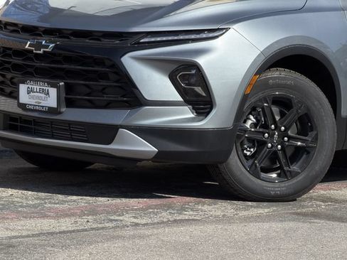 New 2026 Chevrolet Blazer LT w/ Convenience Package FWD image 7