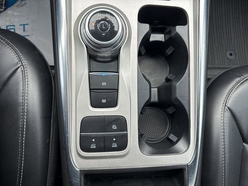 Used 2022 Ford Explorer XLT w/ Equipment Group 202A image 25