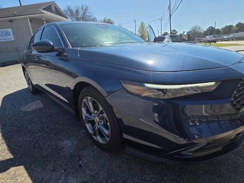 Used 2024 Honda Accord EX image 4