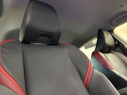 New 2026 Toyota Prius Plug-In Hybrid FWD image 19