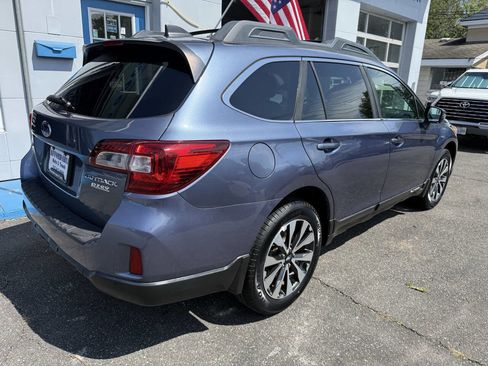Used 2017 Subaru Outback 2.5i Limited AWD/4WD image 7