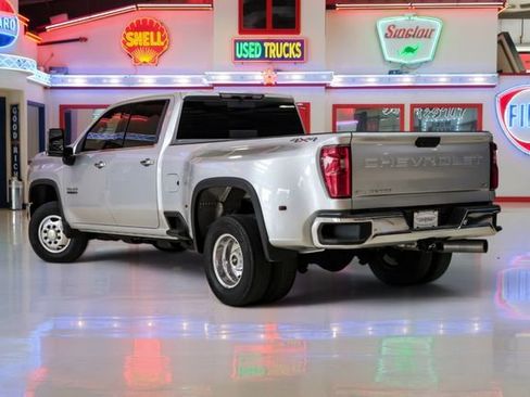 Used 2021 Chevrolet Silverado 3500 LTZ w/ LTZ Texas Edition AWD/4WD image 4