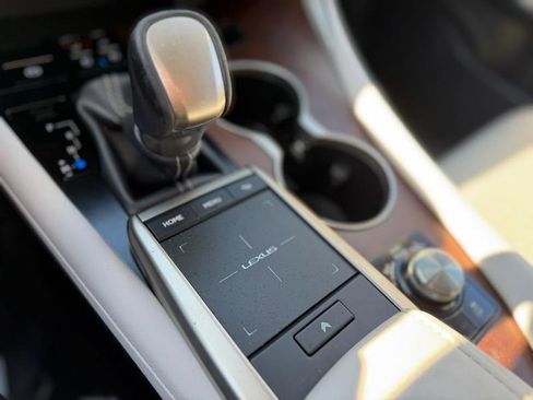 Used 2021 Lexus RX 350L FWD image 40