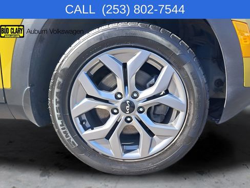 Used 2024 Kia Seltos S AWD/4WD image 30