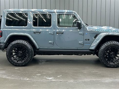 Used 2024 Jeep Wrangler Unlimited Rubicon 4xe image 6
