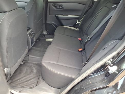 Used 2024 Nissan Rogue S FWD image 13