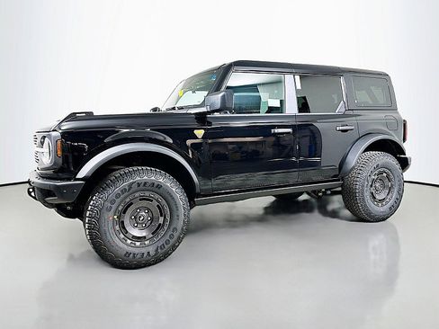 New 2025 Ford Bronco Badlands w/ Sasquatch Package image 3