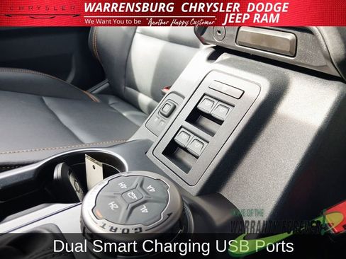 Used 2024 Ford Bronco Badlands image 30