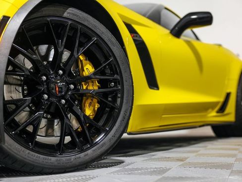 Used 2017 Chevrolet Corvette Z06 RWD image 12