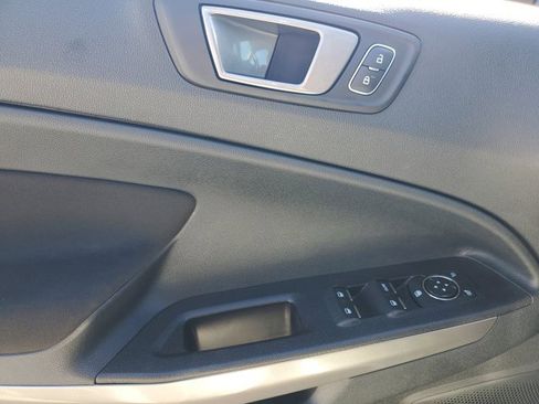 Used 2021 Ford EcoSport SE image 24