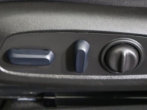 Used 2024 Chevrolet Malibu LT image 31