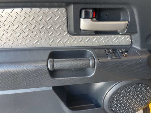 Used 2007 Toyota FJ Cruiser 4WD image 22