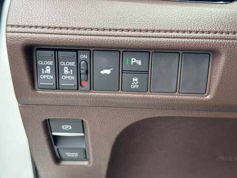 Certified 2026 Honda Odyssey Elite image 25