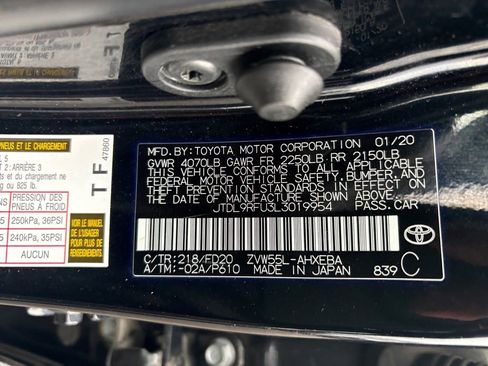 Used 2020 Toyota Prius LE image 29