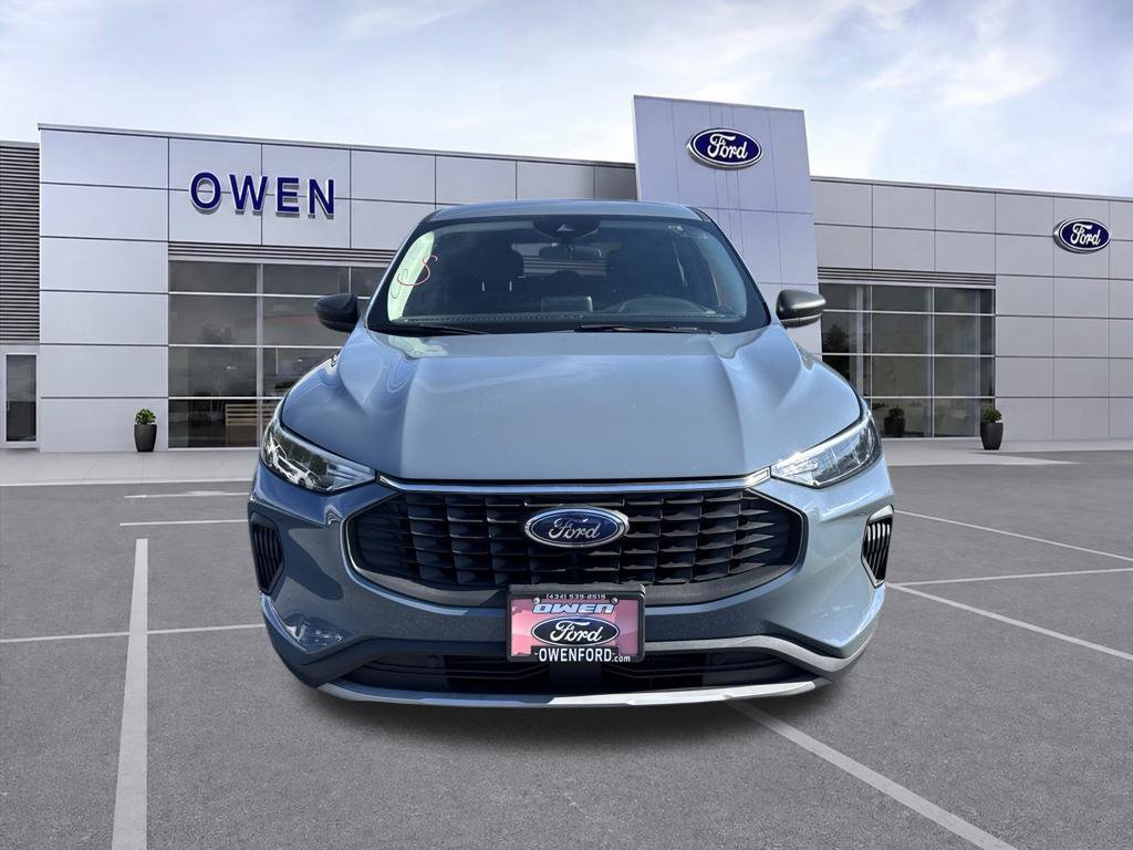 Used 2023 Ford Escape Active w/ Cold Weather Package FWD image 8