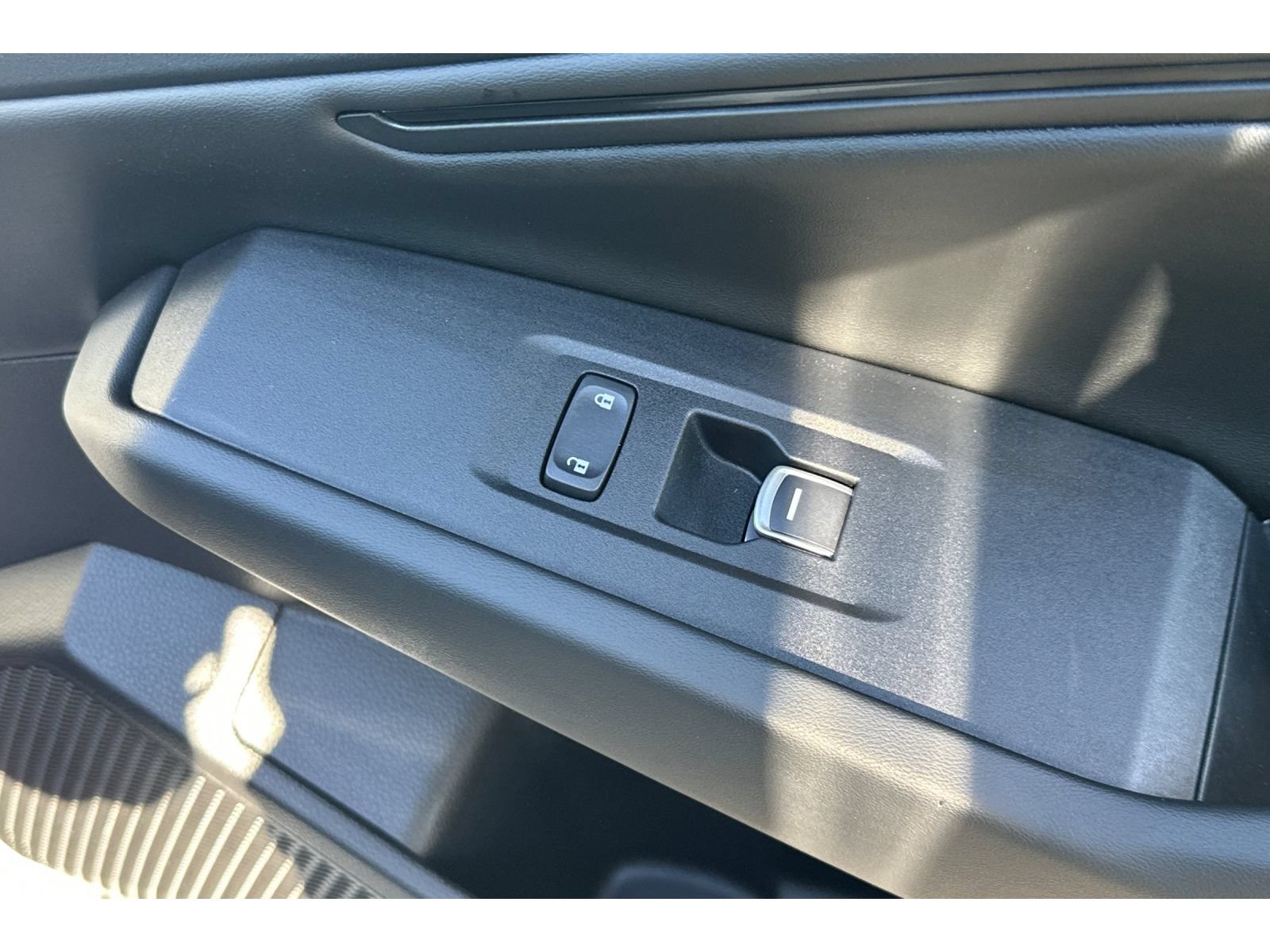 Used 2025 Honda Accord SE image 16
