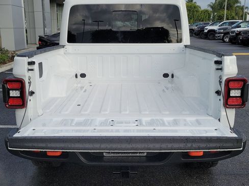 New 2026 Jeep Gladiator Mojave image 15