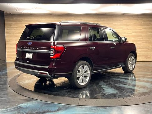 Used 2023 Ford Expedition Platinum AWD/4WD image 13