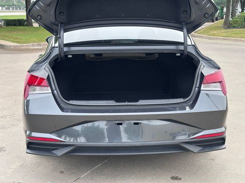 Used 2023 Hyundai Elantra SEL FWD image 14