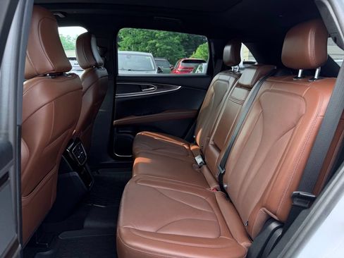 Certified 2023 Lincoln Nautilus Reserve AWD/4WD image 23