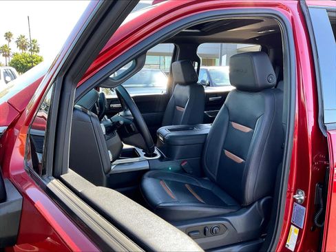 Used 2022 GMC Sierra 2500 AT4 w/ AT4 Preferred Package AWD/4WD image 28