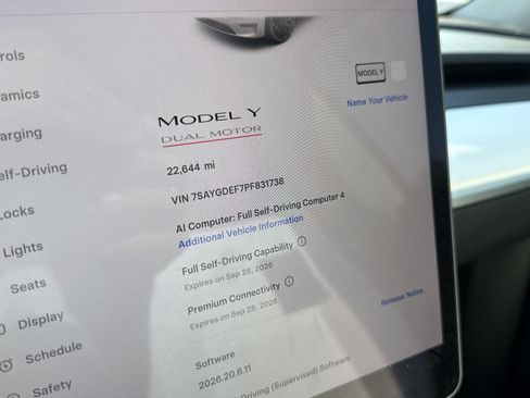 Used 2023 Tesla Model Y Long Range AWD/4WD image 9