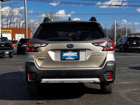 Used 2020 Subaru Outback Limited image 7
