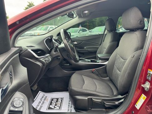 Used 2017 Chevrolet Volt LT FWD image 15