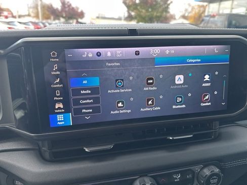 Used 2024 Jeep Wrangler Unlimited Sahara image 36