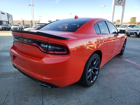 Used 2023 Dodge Charger SXT w/ Blacktop Package image 7