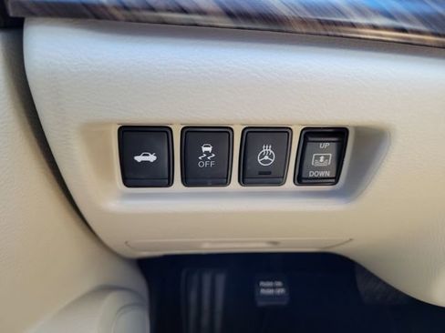 Used 2018 Nissan Maxima Platinum FWD image 22