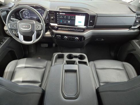 Used 2025 GMC Sierra 1500 SLT AWD/4WD image 12