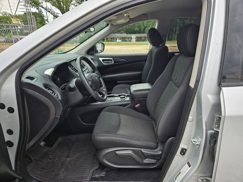 Used 2019 Nissan Pathfinder S AWD/4WD image 10