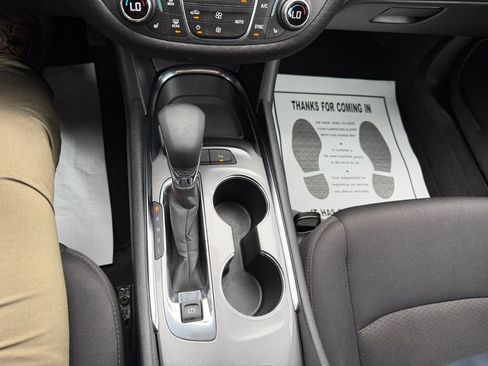 Used 2024 Chevrolet Malibu LT FWD image 21