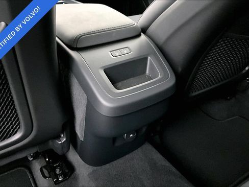 Certified 2026 Volvo XC60 B5 Plus AWD/4WD image 31