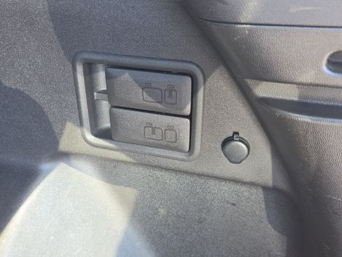 Used 2020 Chevrolet Equinox LT AWD/4WD image 45
