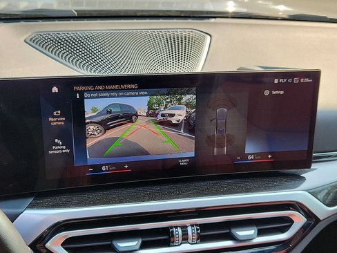 Used 2023 BMW 330e xDrive w/ Premium Package AWD/4WD image 16