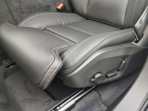 New 2026 Volvo XC60 B5 Ultra w/ Climate Package image 11