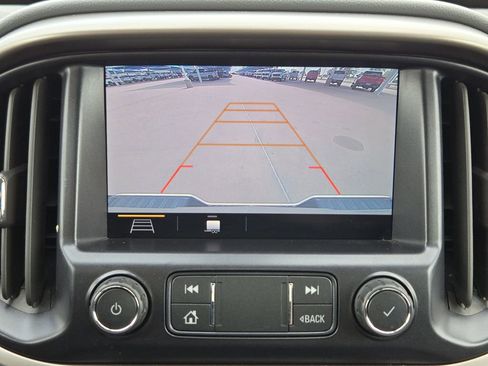 Used 2020 Chevrolet Colorado Z71 AWD/4WD image 13