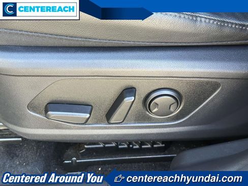 Used 2023 Hyundai Tucson Limited AWD/4WD image 16
