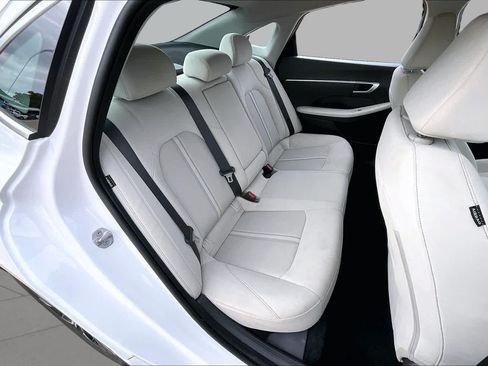 Used 2025 Hyundai Sonata SEL FWD image 18