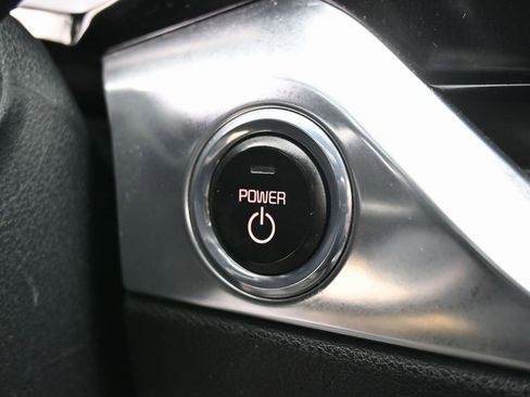 Used 2020 Kia Niro EX w/ Cold Weather Package image 19