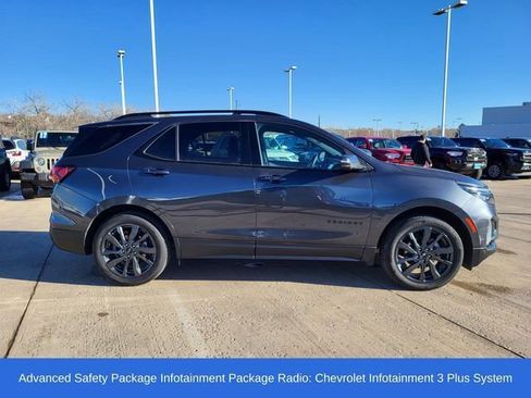 Used 2023 Chevrolet Equinox RS w/ RS Leather Package image 3