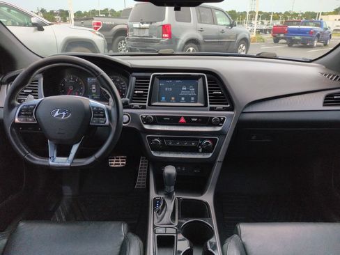 Used 2018 Hyundai Sonata Sport FWD image 12