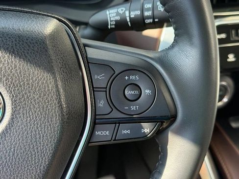 Used 2024 Toyota Venza Limited AWD/4WD image 21