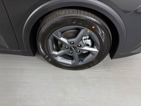 New 2026 Kia K4 LXS FWD image 10