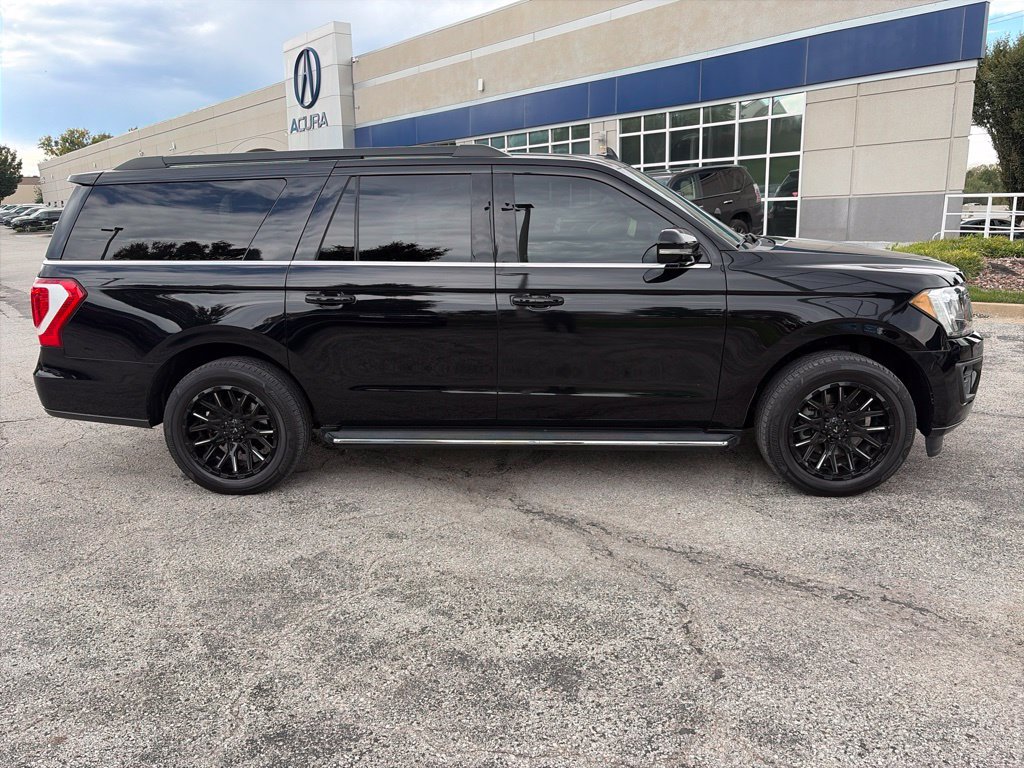 Used 2019 Ford Expedition Max XLT w/ Equipment Group 202A AWD/4WD image 4