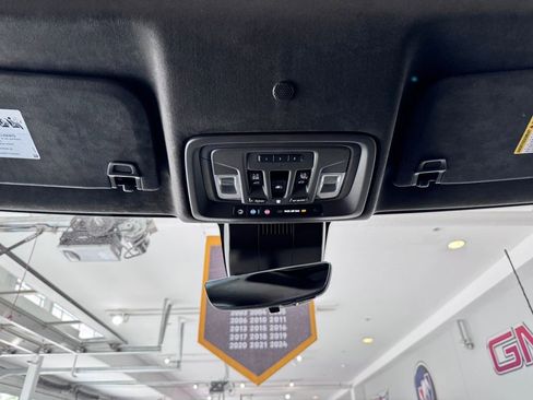 Certified 2024 GMC Sierra 2500 Denali Ultimate w/ Snow Plow Prep/Camper Package AWD/4WD image 26