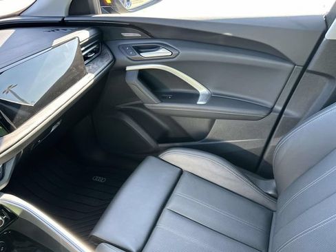 Used 2025 Audi Q5 Premium Plus w/ Premium Plus AWD/4WD image 39